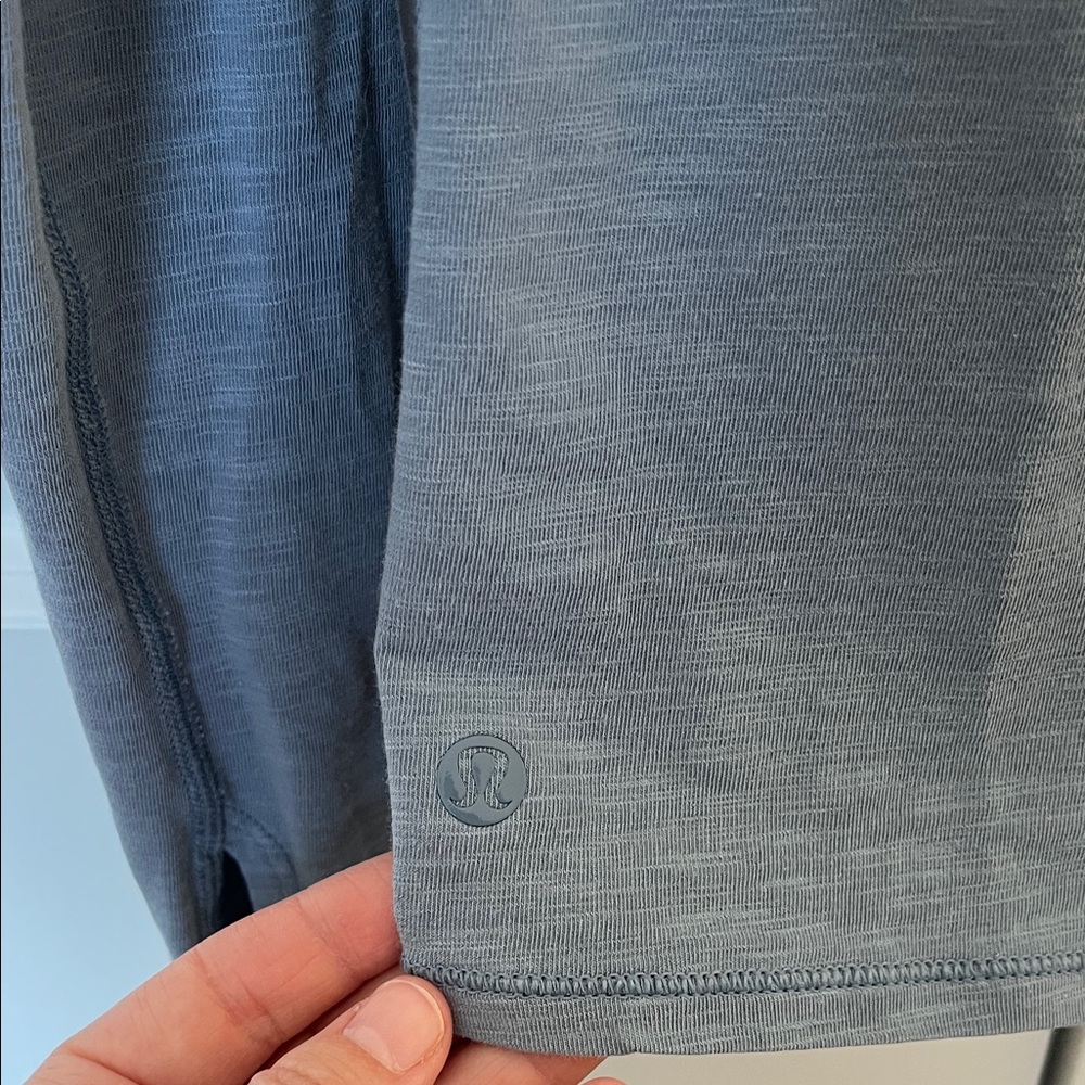 Lululemon Superb Long Sleeve Women's Top - Picture 7 of 10